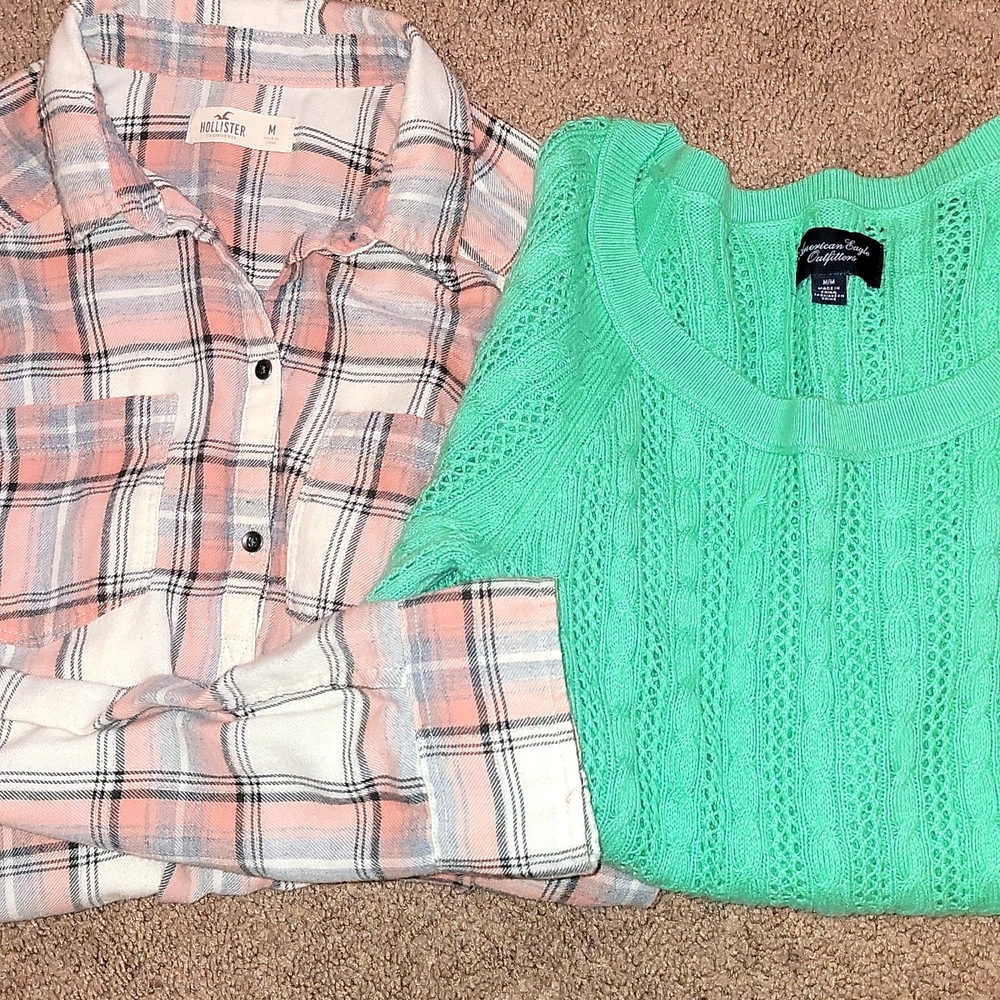 Medium American Eagle and Hollister Bundle